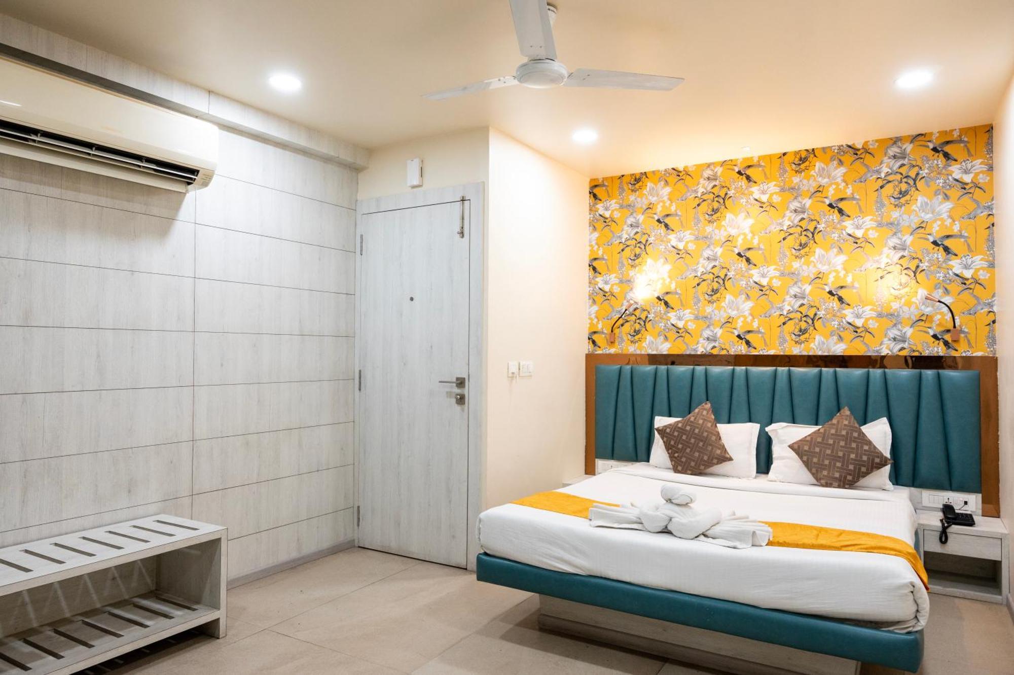 The Opus Kolkata - A Boutique Hotel Exterior photo