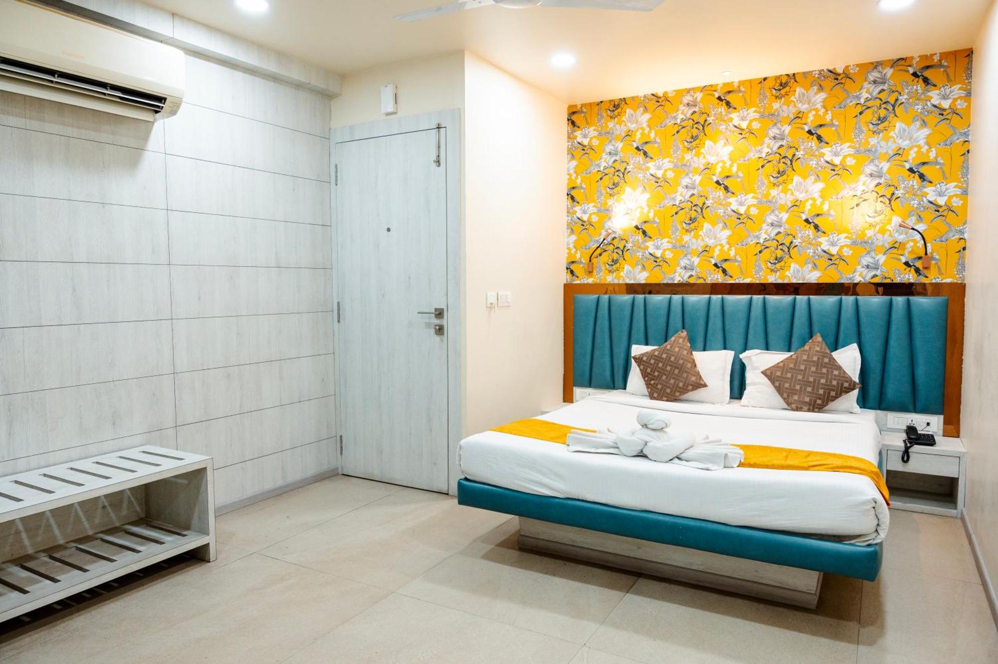 The Opus Kolkata - A Boutique Hotel Exterior photo